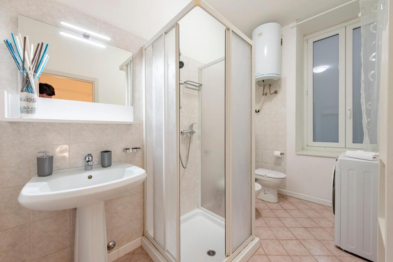 Mazzini 12, Elegant Central Apartment With Free Private Garage 800 M, Air Conditioning, Wi-Fi, Just 100 M From The Public Beach Rapallo Ngoại thất bức ảnh