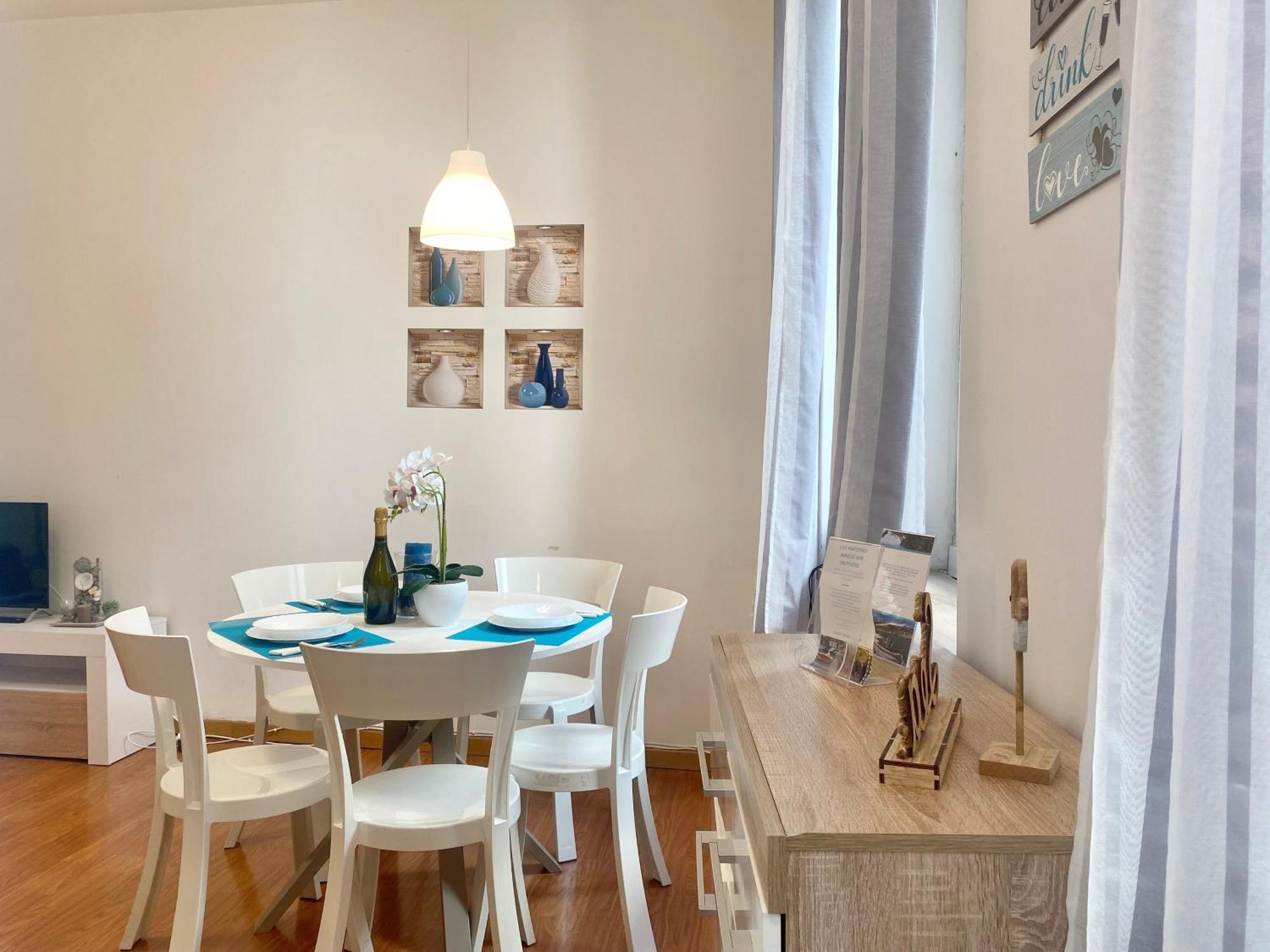 Mazzini 12, Elegant Central Apartment With Free Private Garage 800 M, Air Conditioning, Wi-Fi, Just 100 M From The Public Beach Rapallo Ngoại thất bức ảnh