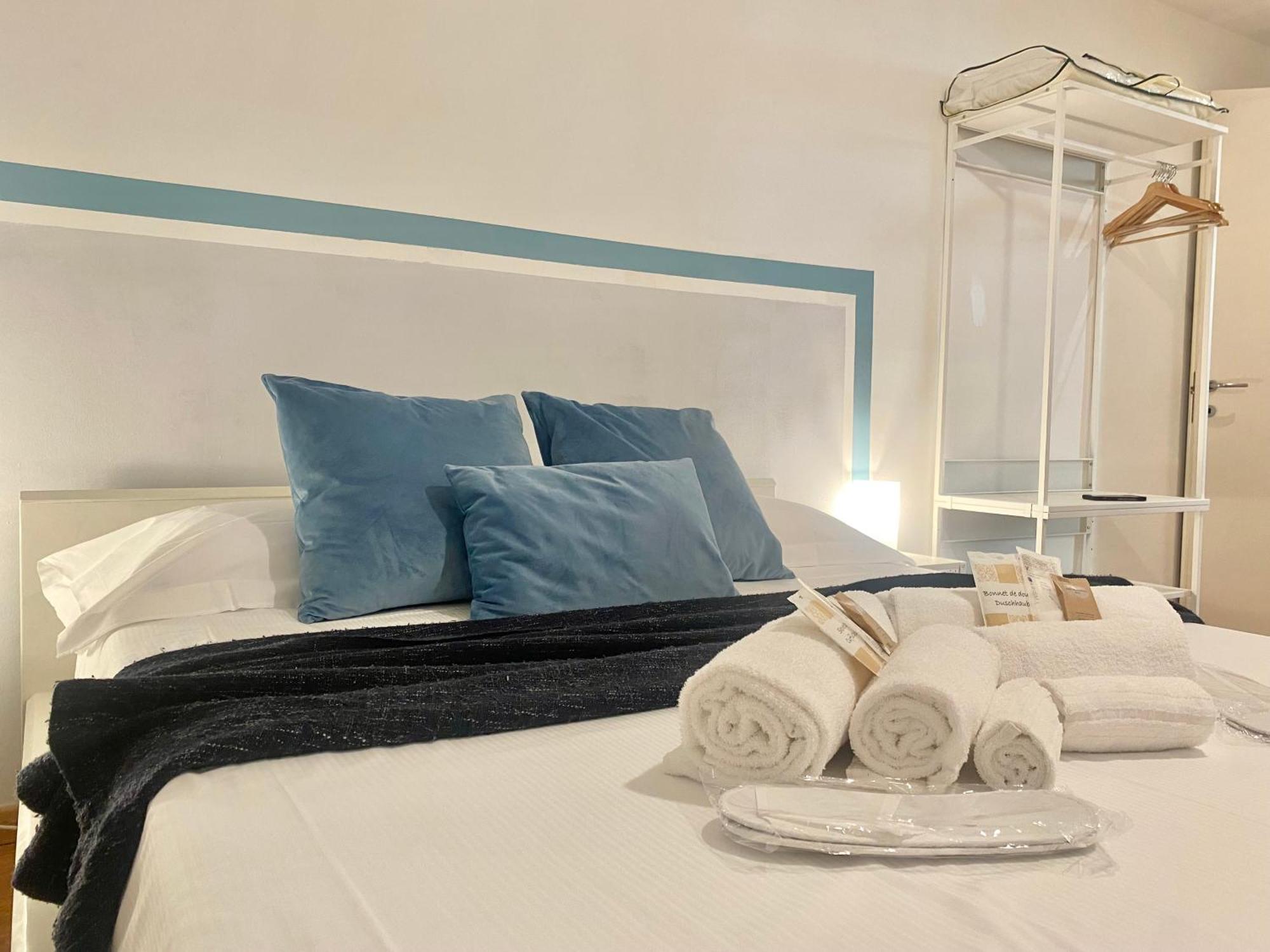 Mazzini 12, Elegant Central Apartment With Free Private Garage 800 M, Air Conditioning, Wi-Fi, Just 100 M From The Public Beach Rapallo Ngoại thất bức ảnh