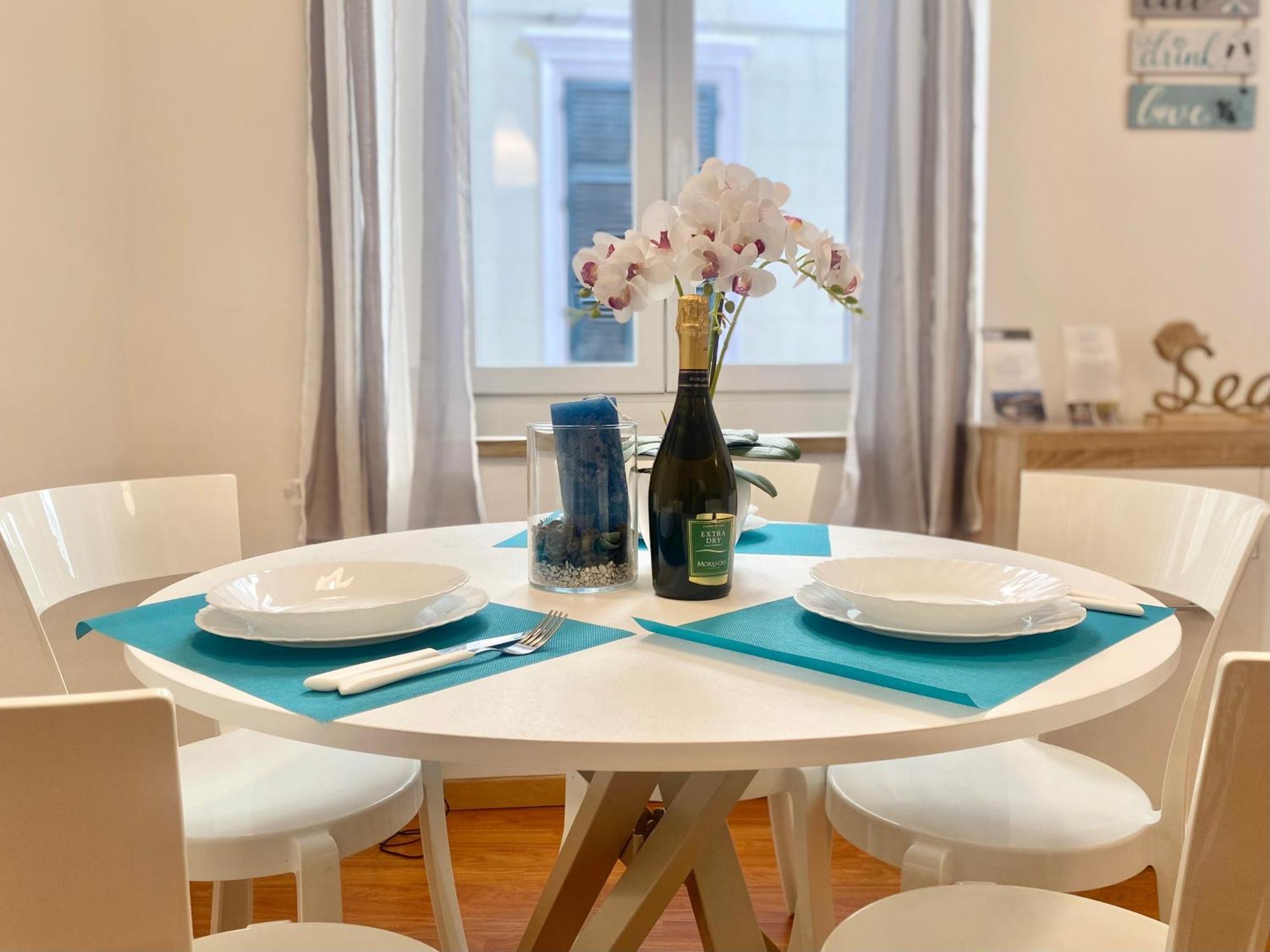 Mazzini 12, Elegant Central Apartment With Free Private Garage 800 M, Air Conditioning, Wi-Fi, Just 100 M From The Public Beach Rapallo Ngoại thất bức ảnh